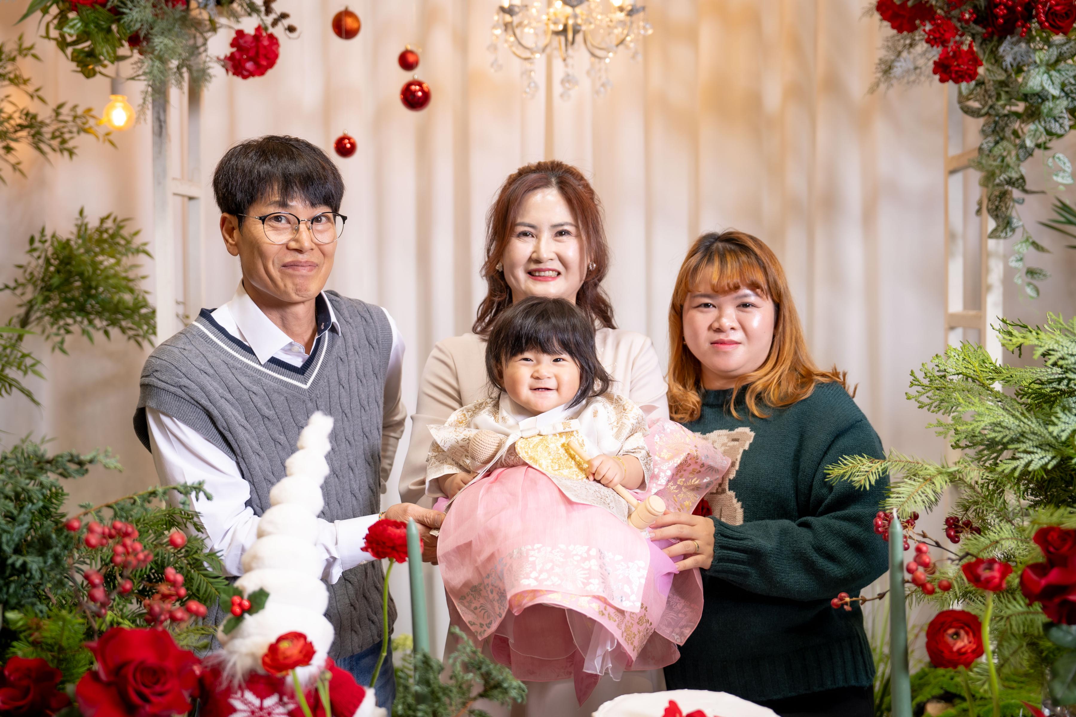 241225 꿈의미술관 김현정님 신서아 아가_058.jpg