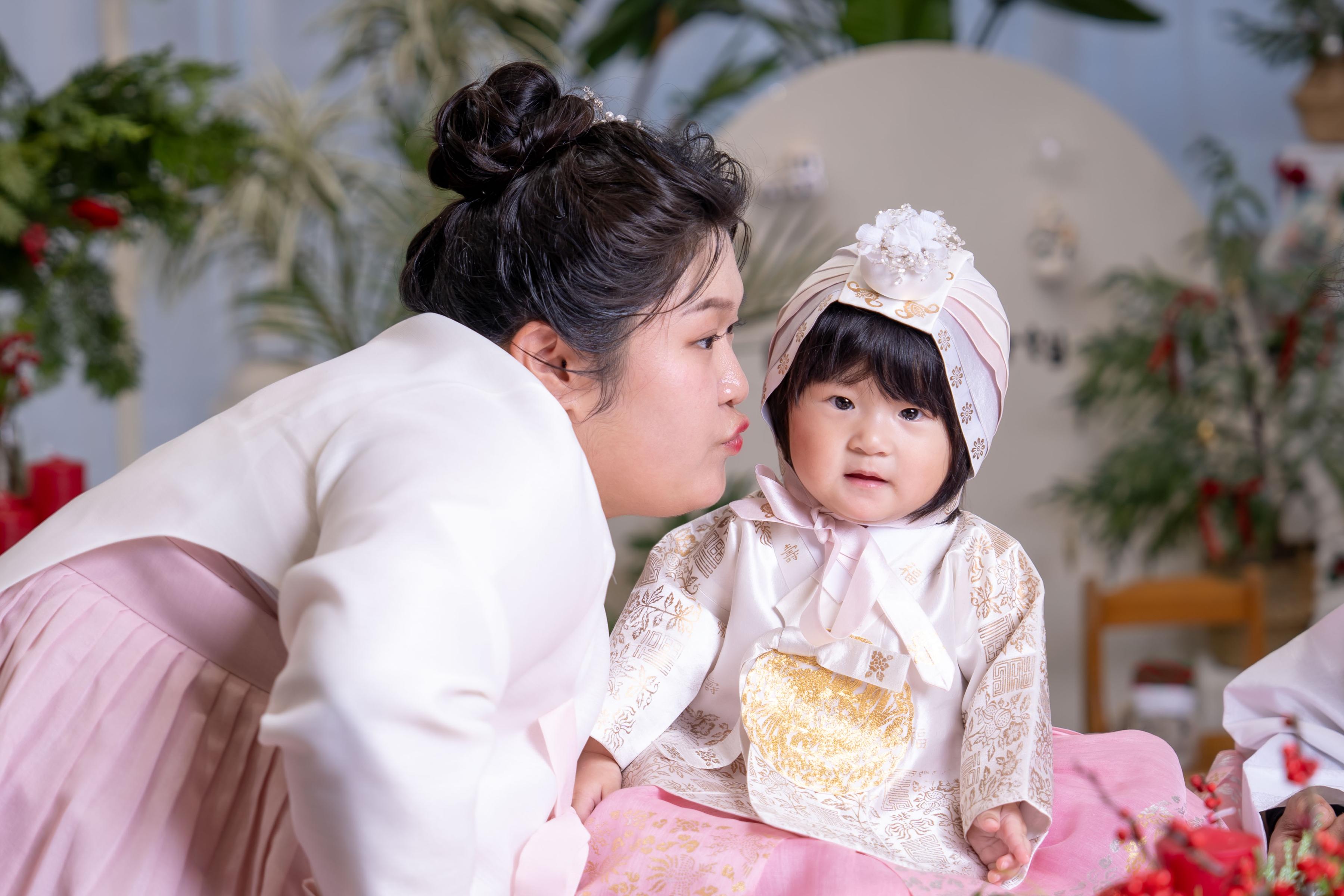 241225 꿈의미술관 김현정님 신서아 아가_016.jpg